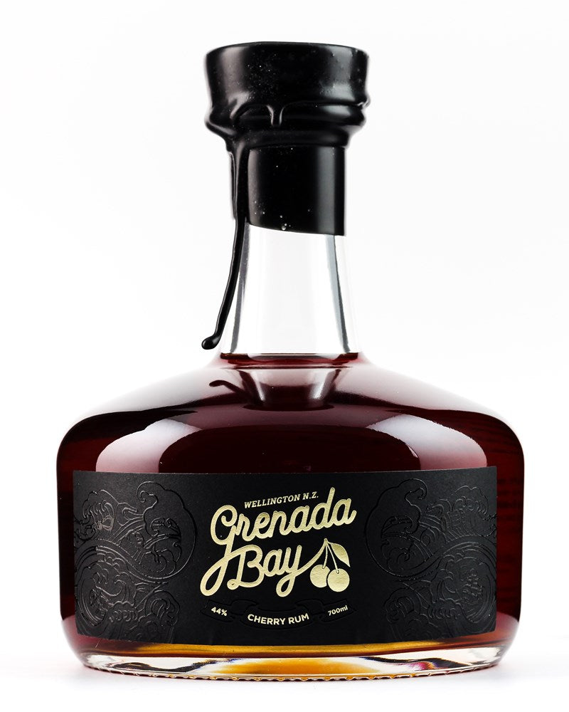 Grenada Bay Cherry Rum 44% 700ml